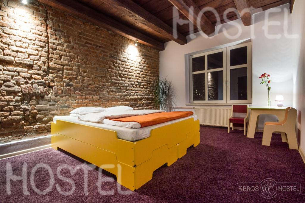 3 Bros' Hostel Cieszyn Cieszyn  Phòng bức ảnh