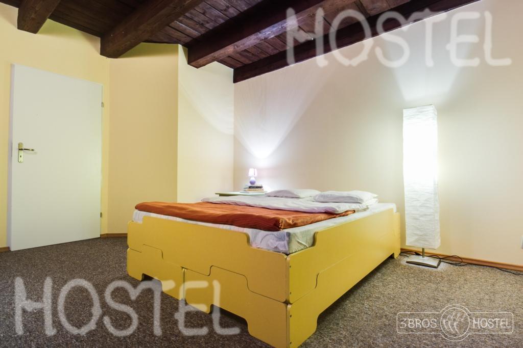 3 Bros' Hostel Cieszyn Cieszyn  Ngoại thất bức ảnh